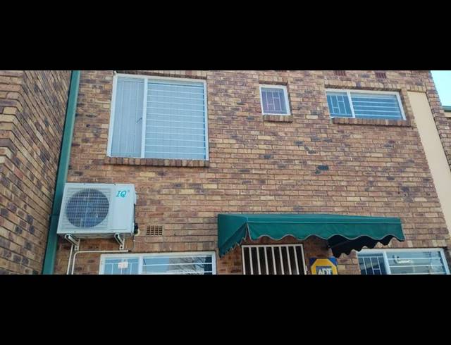 3 BEDROOM TOWNHOUSE FOR SALE IN VAAL PARK EXT 1